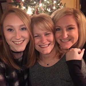 Meet your Posher, Laurie